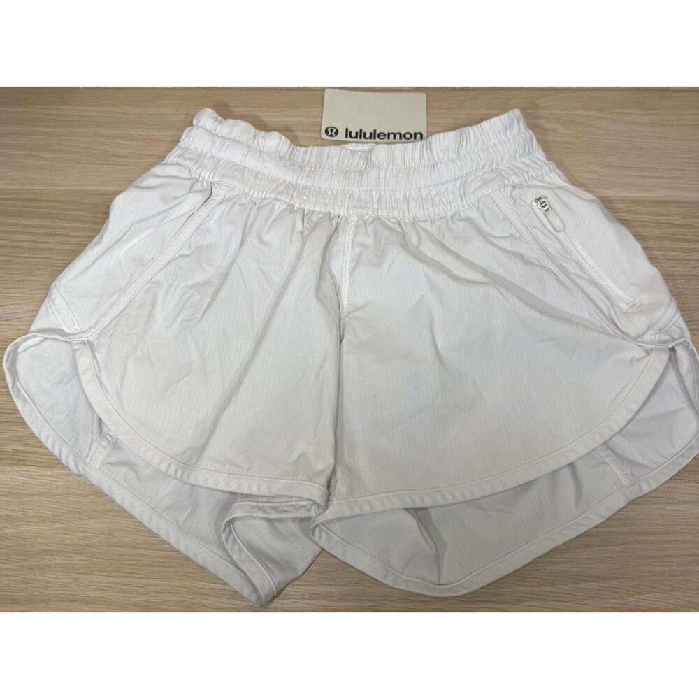 Lululemon Tracker Shorts Size 4 Lined Side Pocket Lightweight Swift Fabric